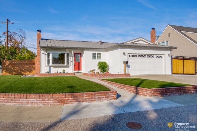 Building Photo - Stylish San Jose Home and Private Yard
