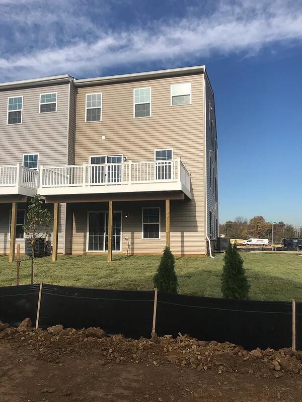 Building Photo - 301 Theodora Way