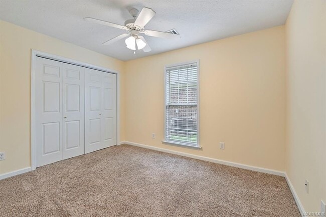Building Photo - 3830 Claiborne Cir
