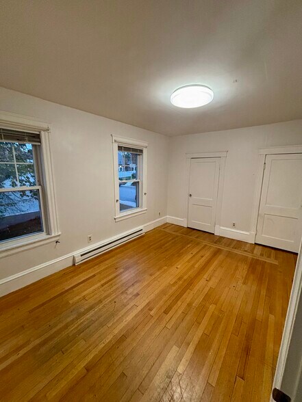 Building Photo - 25 Lenox St