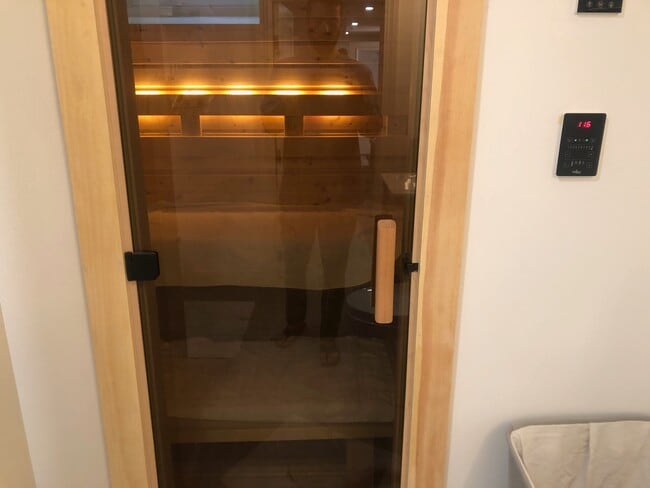 Building Photo - 38 Fuller St