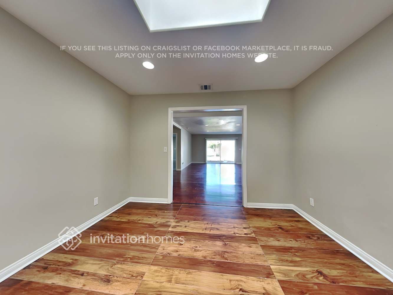 Building Photo - 1241 E Herring Ave