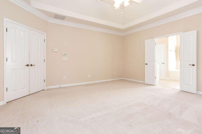 Building Photo - 3206 Windsor Lake Dr NE