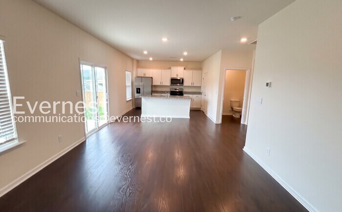 Building Photo - 8535 Raspberry Wy