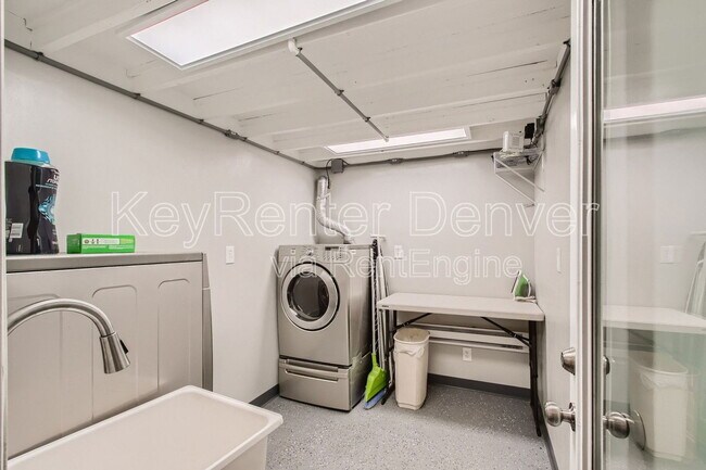 Building Photo - 10605 W 48th Ave