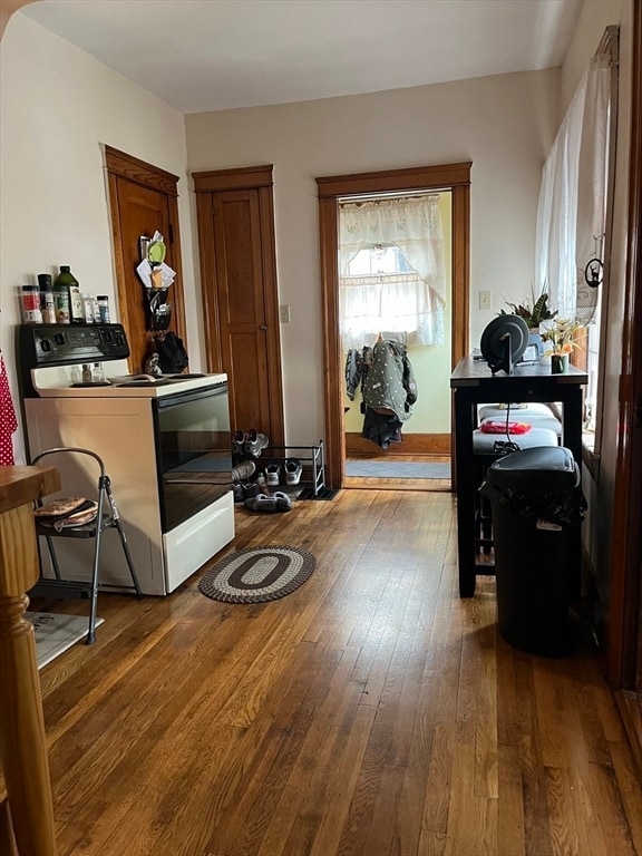 Building Photo - 144 Linwood St