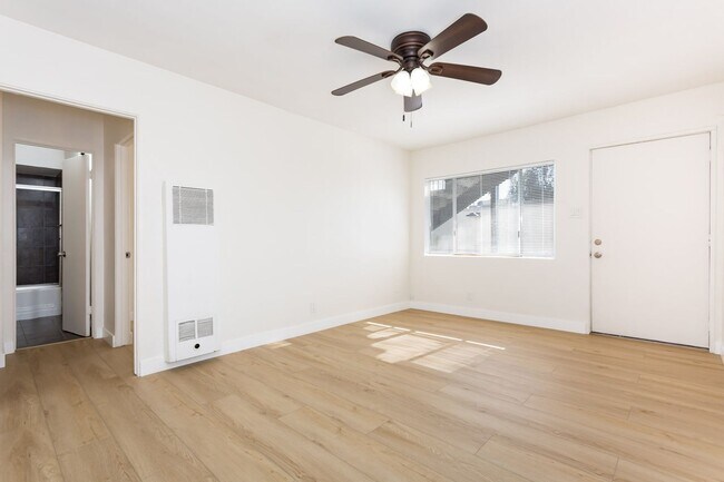 Building Photo - Parks