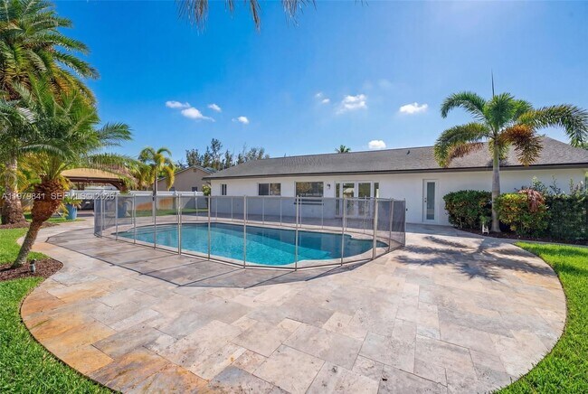 Building Photo - 8695 SW 51st Pl