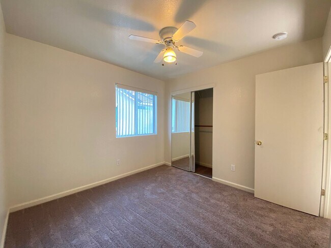 Building Photo - Spacious Home with a Pool & Hot Tub!