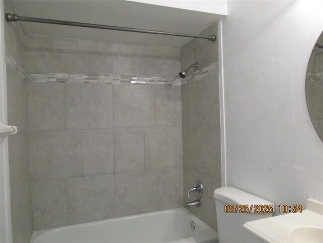 Building Photo - 17 Lago Mesa Way