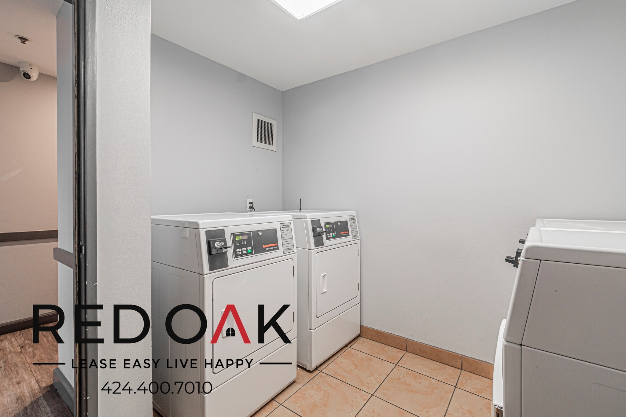 Building Photo - 6700 Franklin Pl