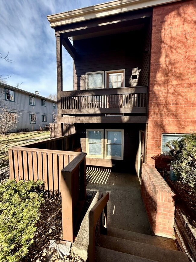 Building Photo - SHORT TERM RENTAL! 3Br/2Ba Condo in the Heart of Boulder