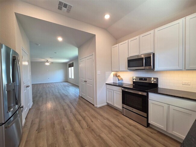 Building Photo - 8902 Grand Western