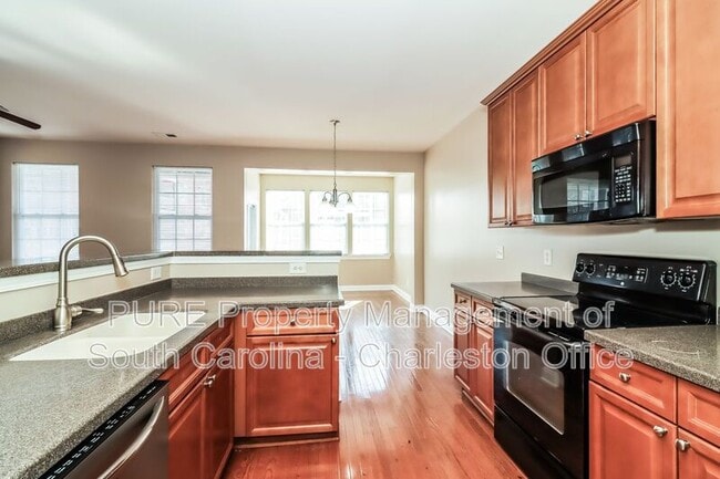 Building Photo - 9034 Parlor Dr