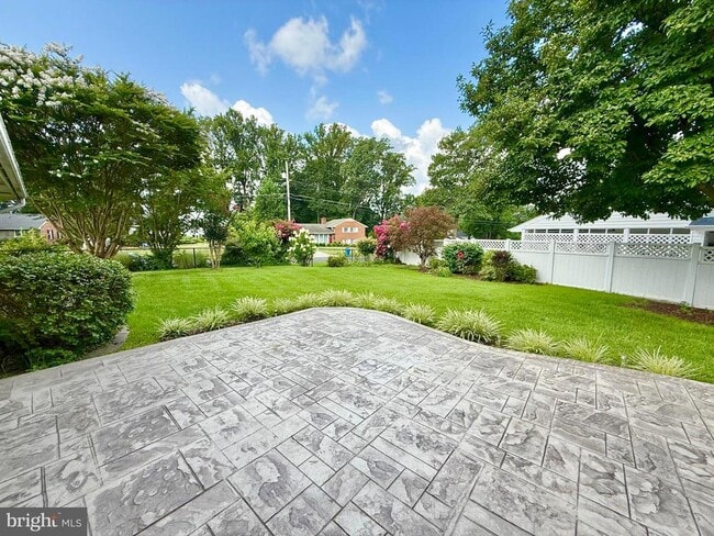Building Photo - 5413 Ives Pl