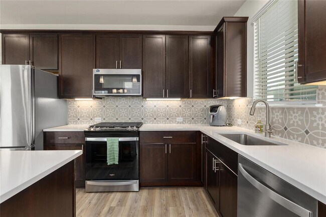 Building Photo - 5513 Durango Pass