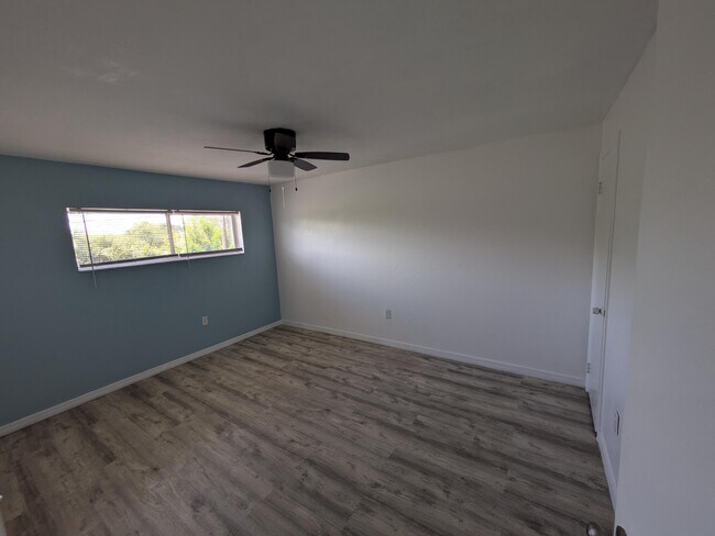 Building Photo - 140 Minna Ln