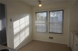 Building Photo - 663 French Rd