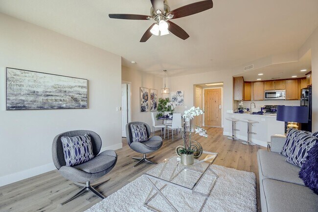 Building Photo - 809 Auzerais Ave