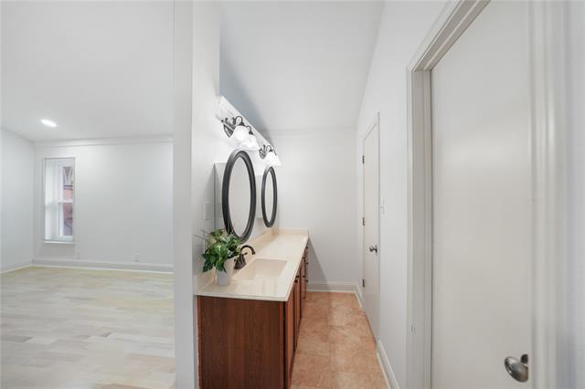 Building Photo - 3609 Brookshire Dr