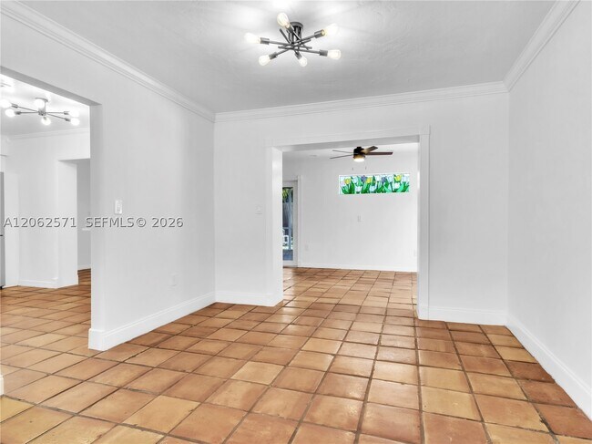 Building Photo - 10015 SW 85th St