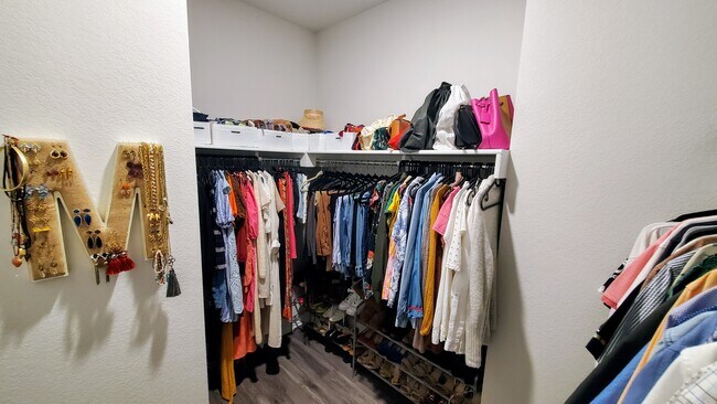 Building Photo - 14120 James Garfield St