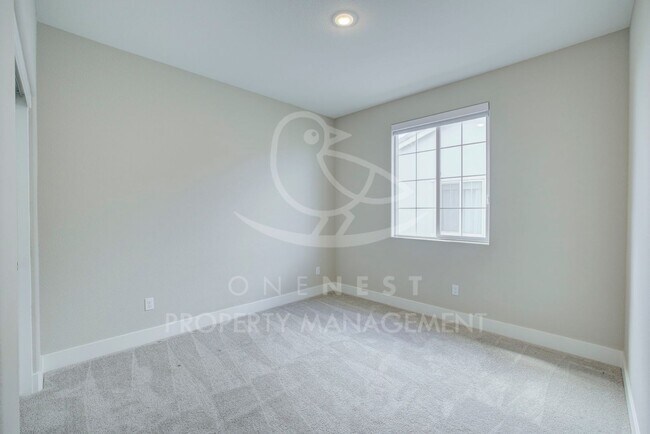 Building Photo - ~ Home in the heart of Twelve Bridges Village ~