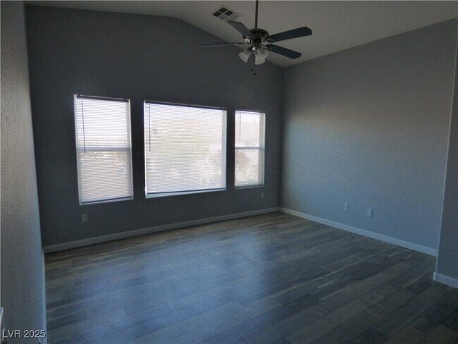 Building Photo - 9353 Leaping Deer Pl
