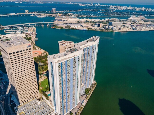 Building Photo - 325 S Biscayne Blvd