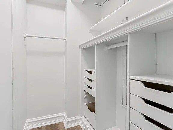 Building Photo - 2220 Walnut St