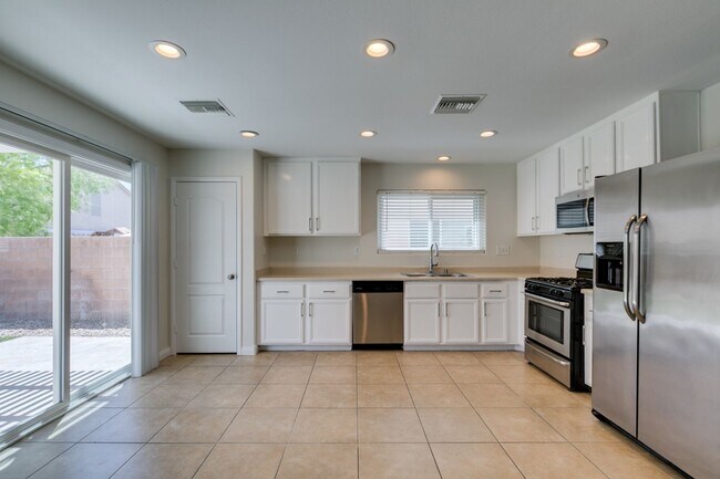 Building Photo - Remodeled 3-Bedroom Home with Loft.