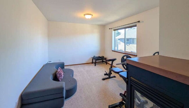 Building Photo - 5907 77th Dr NE