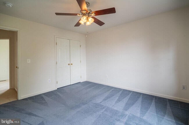 Building Photo - 10955 Southcoate Village Dr
