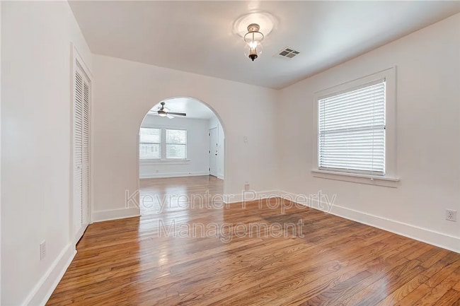 Building Photo - 2532 NW 16th St