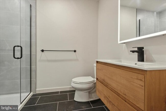 Building Photo - 1775 N American St