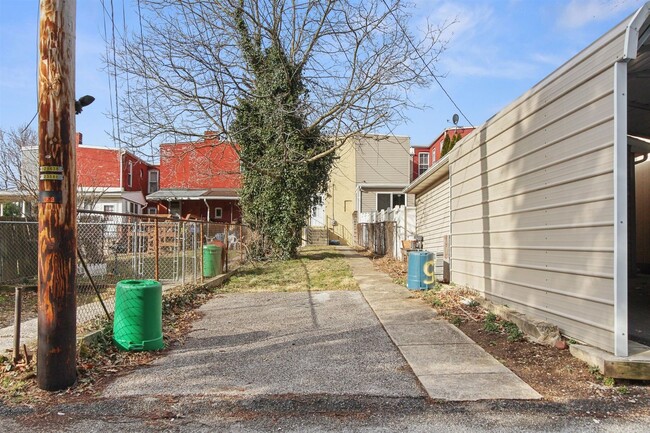 Building Photo - Coming Soon - Beautiful Home in Central York!