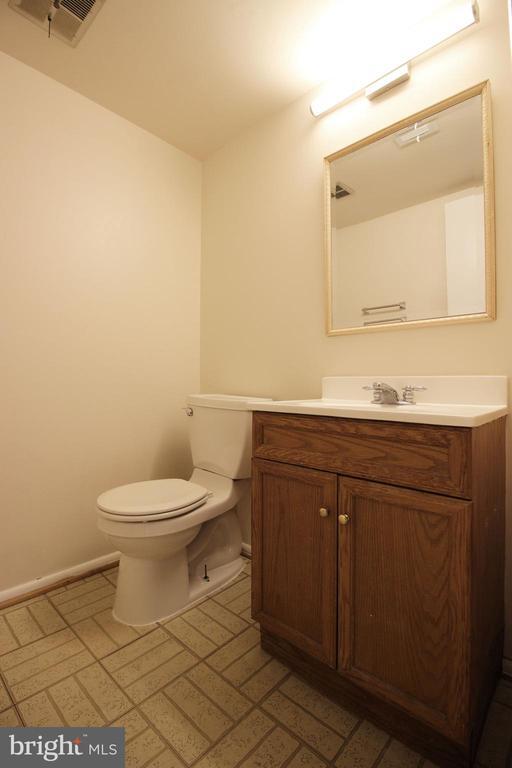 Building Photo - 7765 Brandeis Way