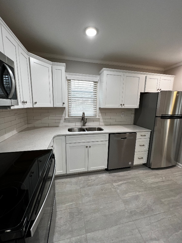 Building Photo - 107 River Heights Dr