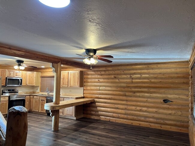 Building Photo - 2836 Timber Trail Loop