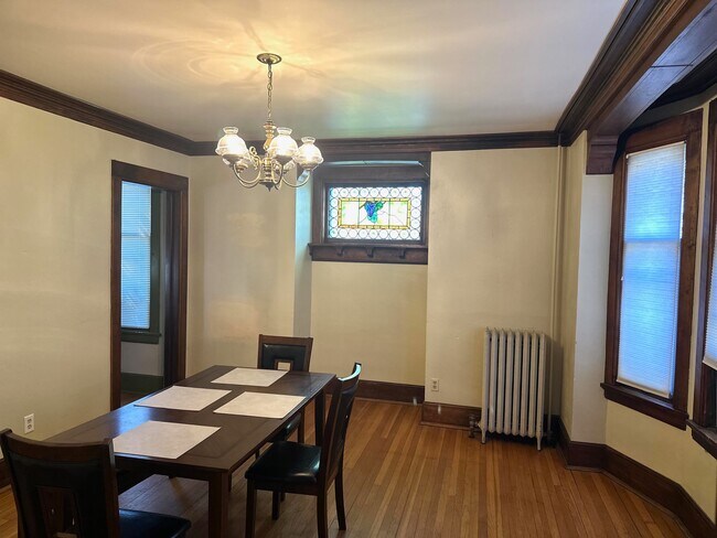 Building Photo - 209 Hudson St