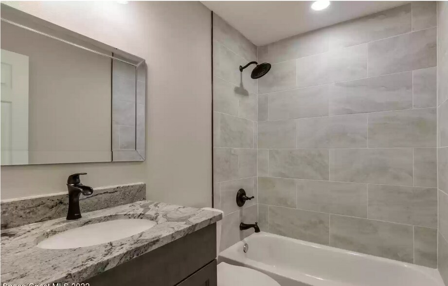 Building Photo - 710 Lunar Lake Cir