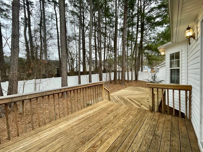 Building Photo - 5501 Heraldy Ct