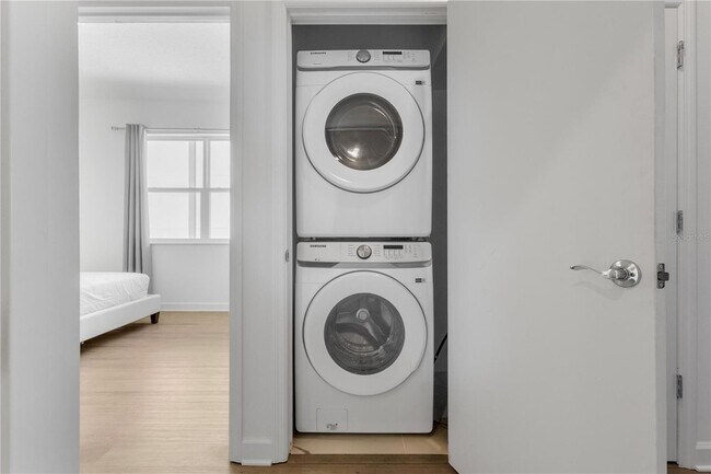 Building Photo - 312 Famagusta Dr