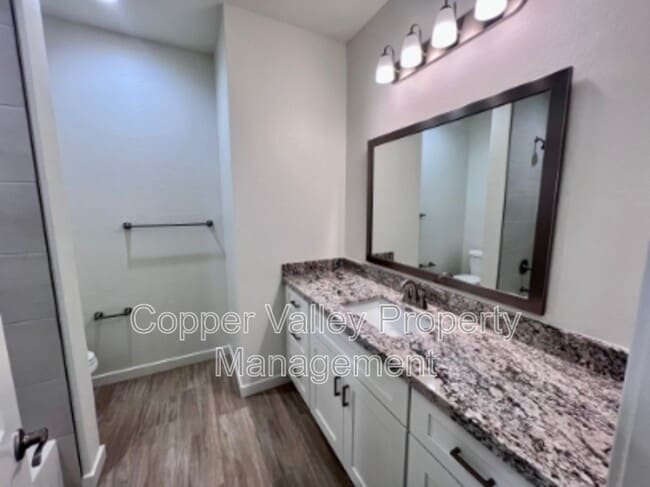 Building Photo - 13841 E Barwick Dr