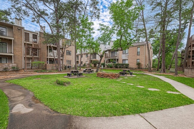 Building Photo - 3500 Tangle Brush Dr