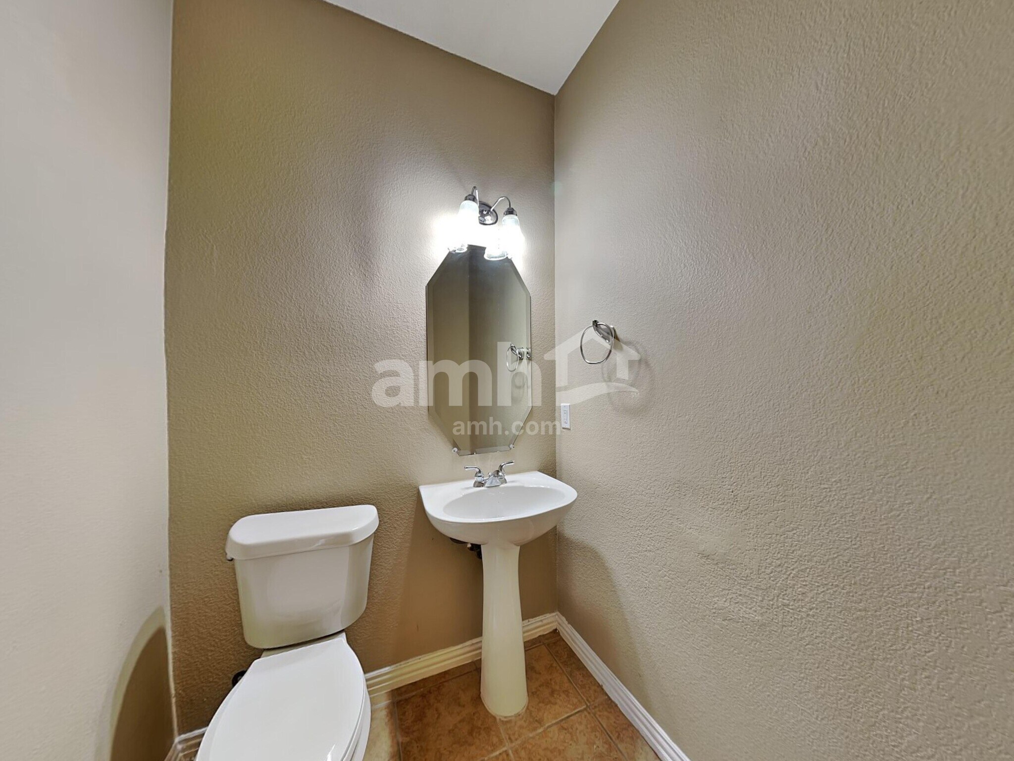 Building Photo - 8683 Dancliff Dr