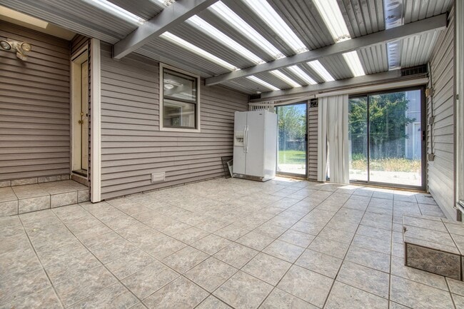 Building Photo - One Story Home with Large Detached Garage too
