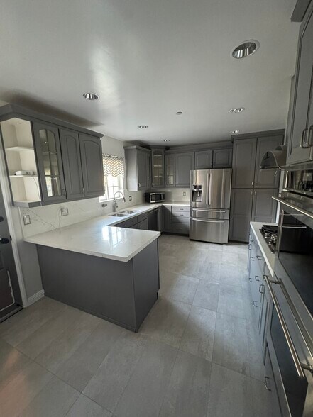 Kitchen - 11405 McDonald St