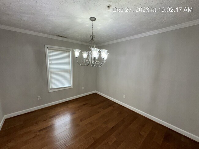 Building Photo - 332-5 Bubble Creek