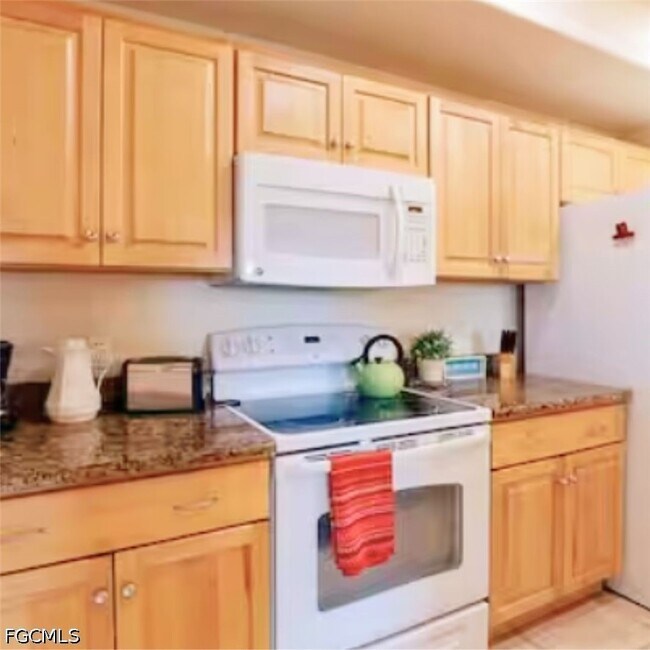 Building Photo - 13100 Bella Casa Cir